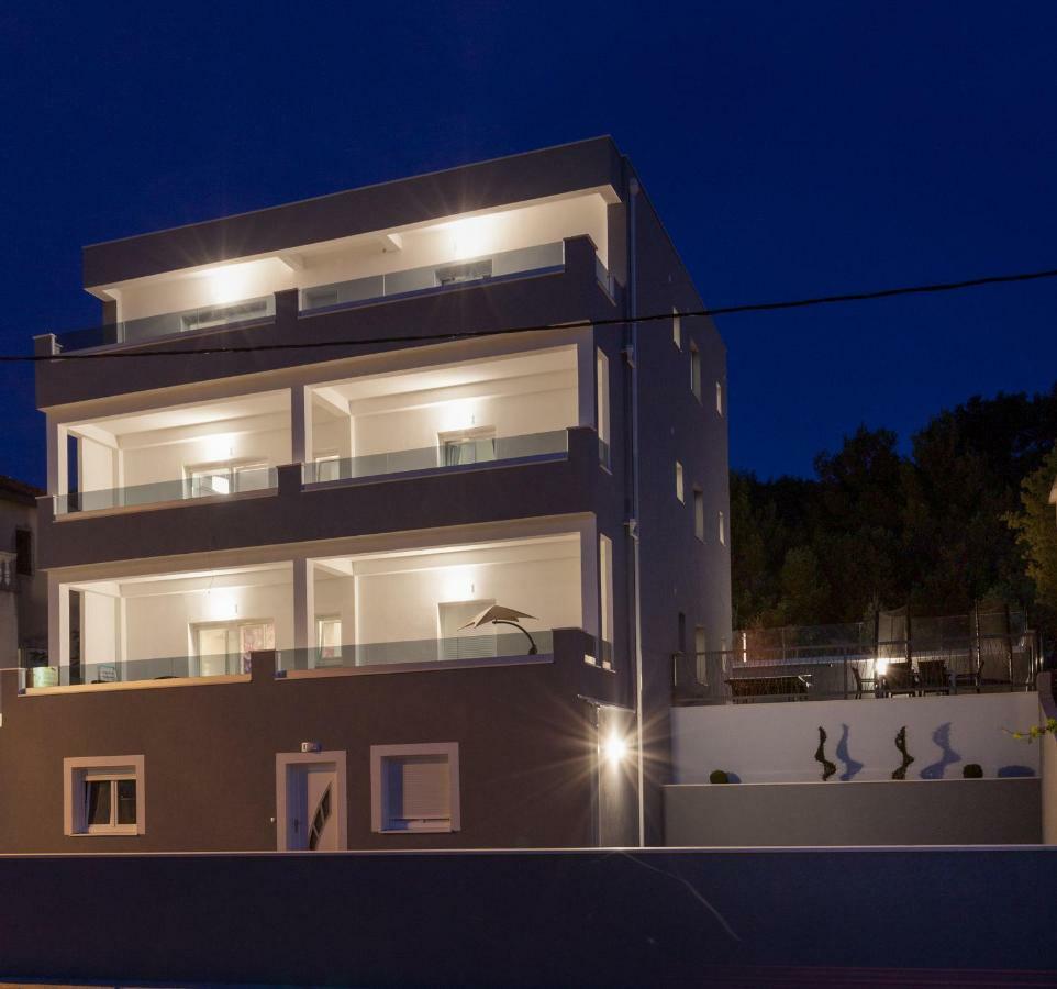Luxury Villa Aria, Apartment Trogir Exterior foto